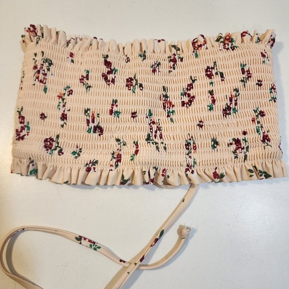Xhilaration Floral Ruffle Smocked Tube Top Size M
